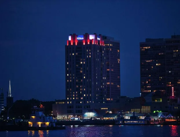 Hilton Philadelphia at Penn's Landing hotel detail image 3
