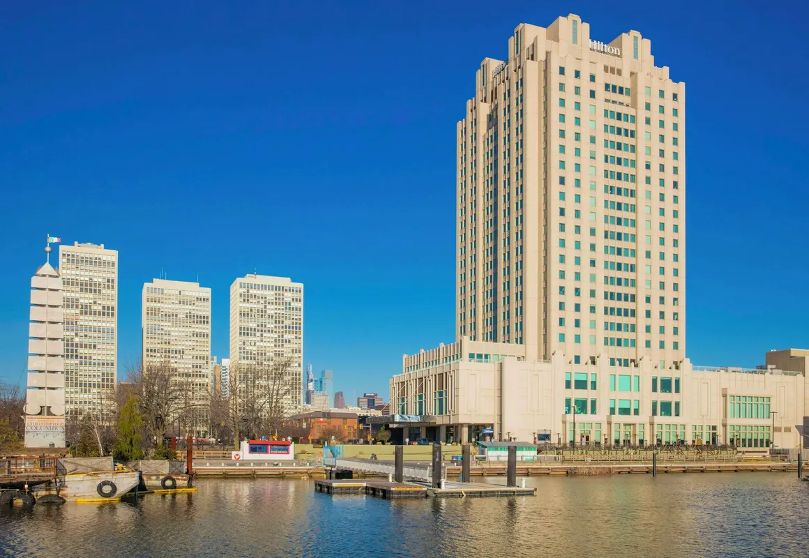 Hilton Philadelphia at Penn's Landing hotel hero