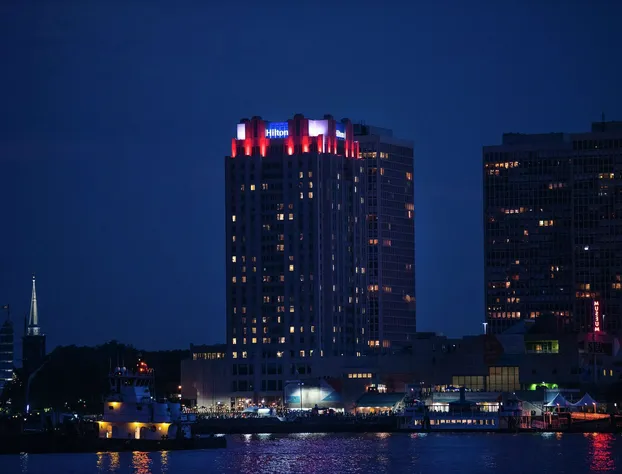 Hilton Philadelphia at Penn's Landing hotel detail image 3
