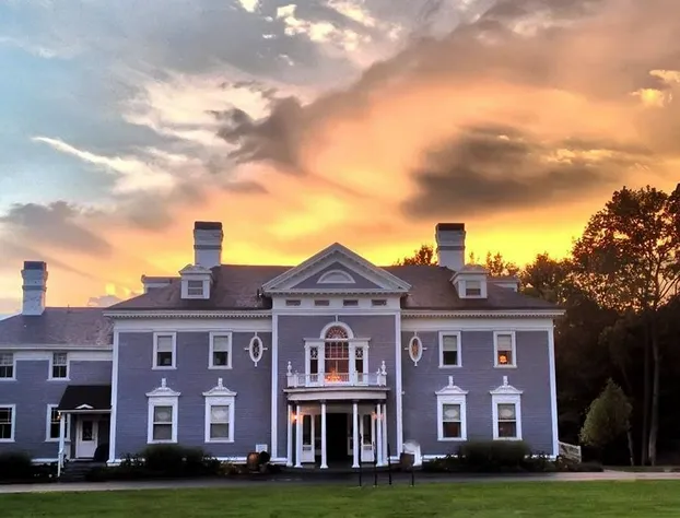 Kemble Inn hotel detail image 2