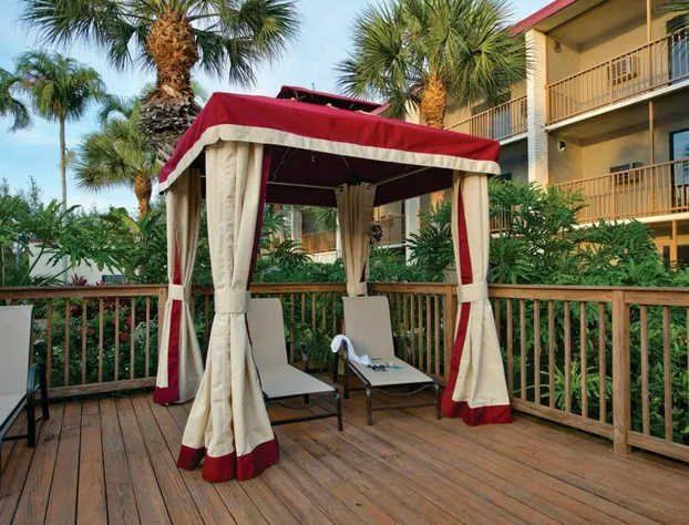 Red Roof Inn PLUS+ & Suites Naples Downtown-5th Ave S hotel detail image 4