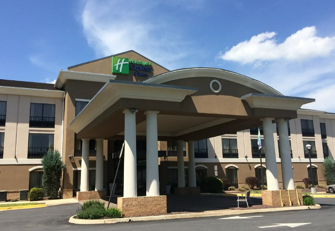 Holiday Inn Express Hotel & Suites Winchester by IHG hotel hero