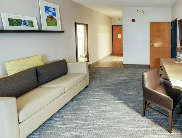 Country Inn & Suites by Radisson, Nashville Airport, TN hotel detail image 4