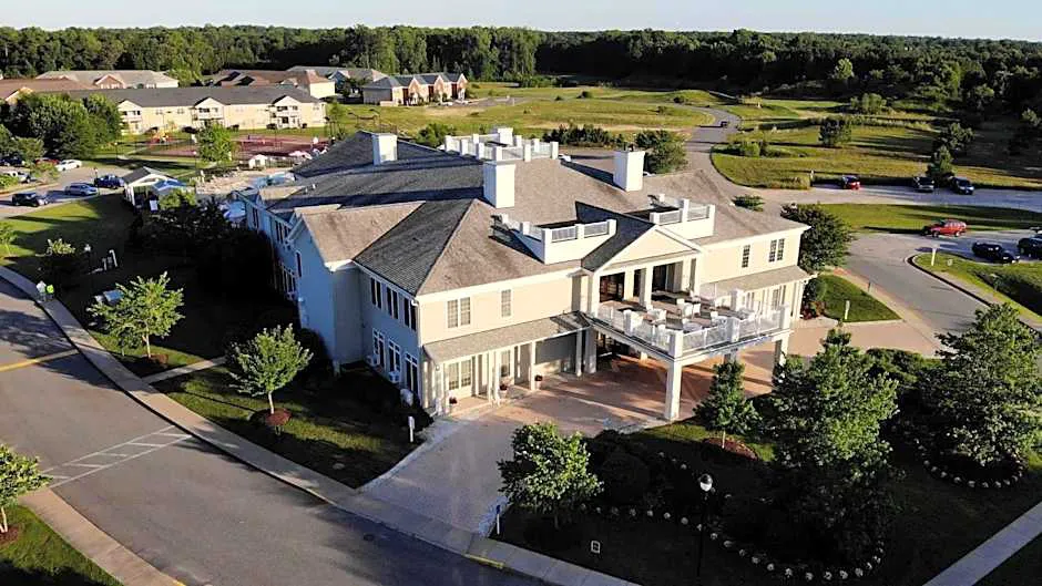 The Colonies at Williamsburg hotel hero