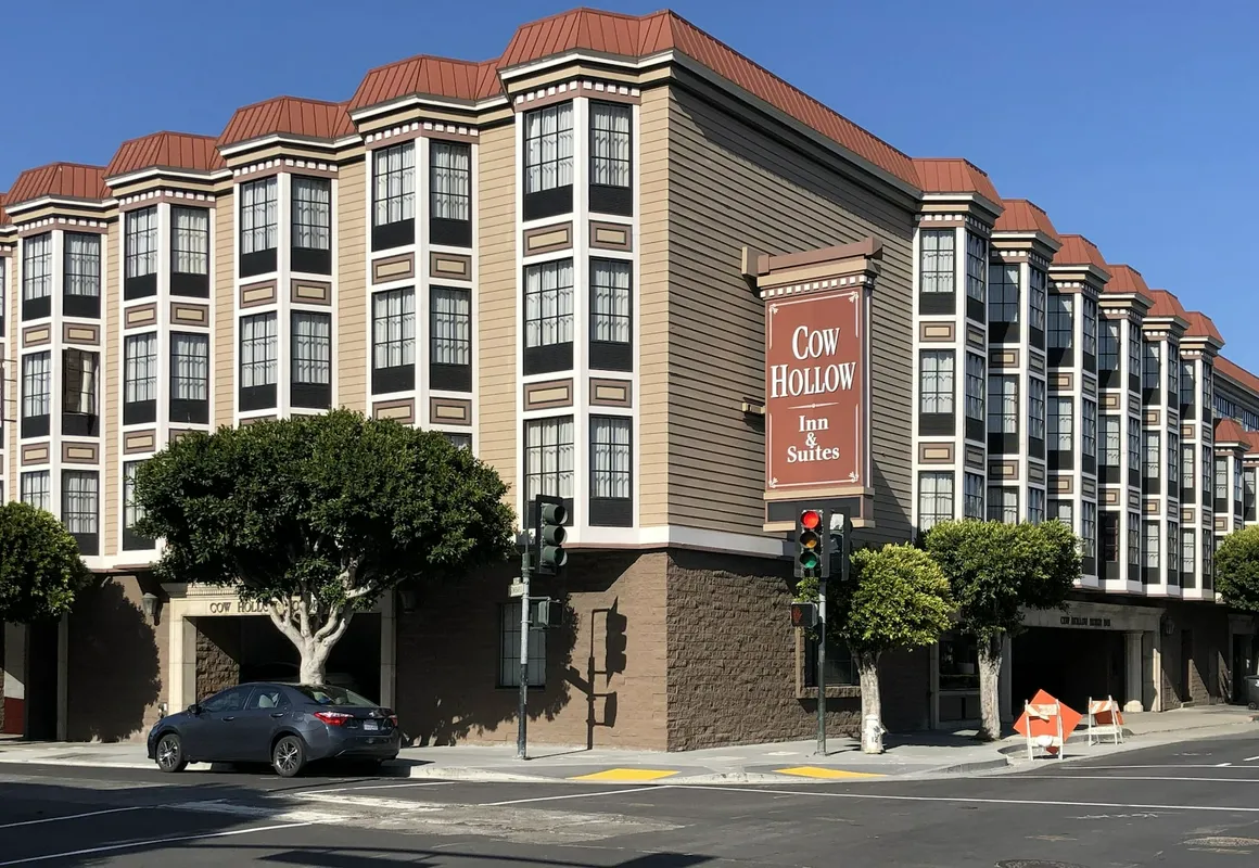 Cow Hollow Inn & Suites hotel hero
