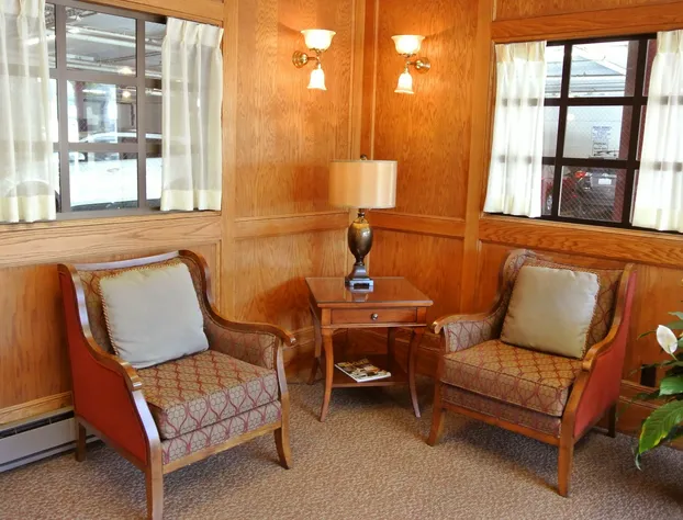 Cow Hollow Inn & Suites hotel detail image 4