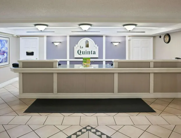 La Quinta Inn by Wyndham Omaha West hotel detail image 3