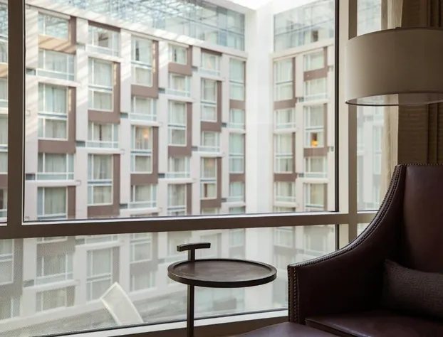 Marriott Marquis Washington, DC hotel detail image 3