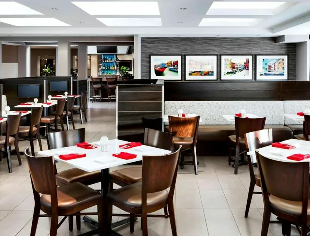 Four Points by Sheraton Mississauga Meadowvale hotel detail image 2