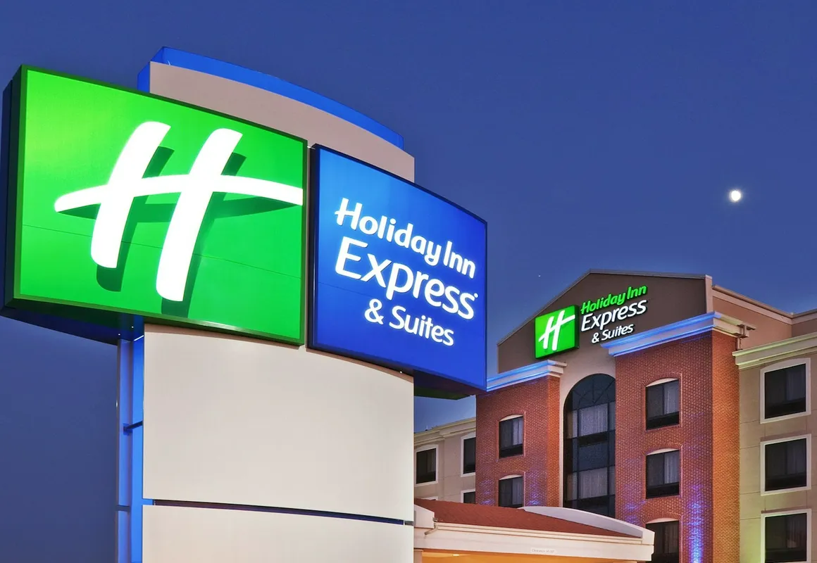 Holiday Inn Express & Suites Oklahoma City West-Yukon by IHG hotel hero