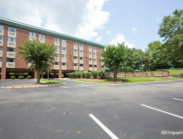 Country Inn & Suites by Radisson, Williamsburg East (Busch Gardens), VA hotel detail image 2