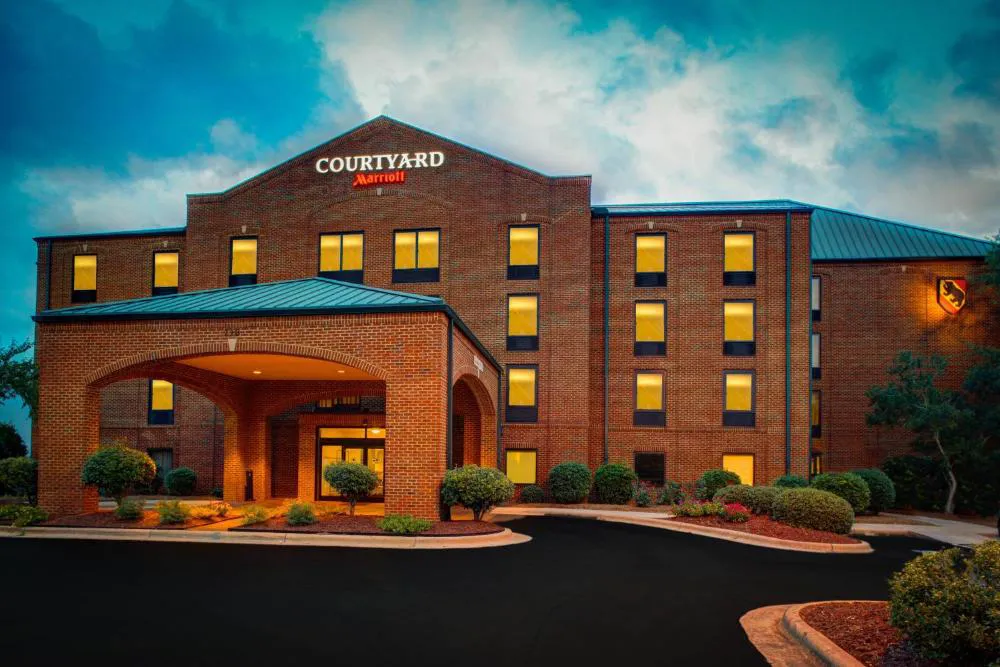 Courtyard by Marriott New Bern hotel hero