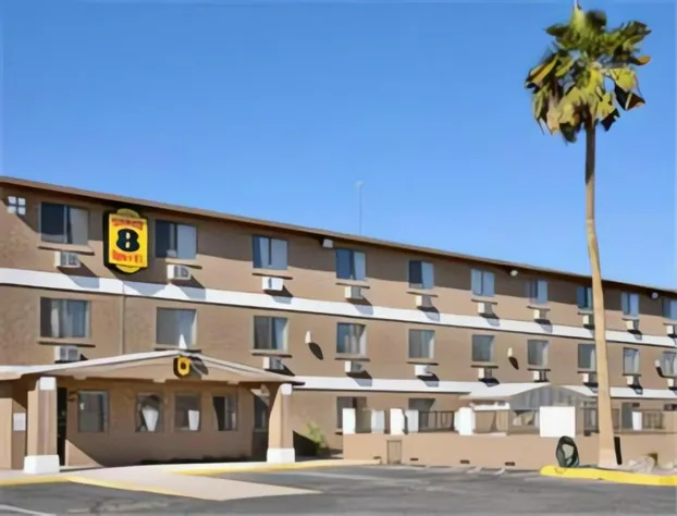 Super 8 by Wyndham Lake Havasu City hotel detail image 4