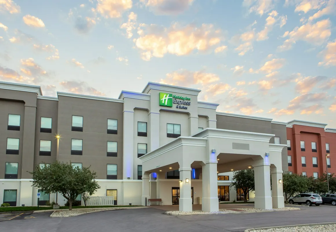 Holiday Inn Express & Suites Sioux City - Southern Hills by IHG hotel hero
