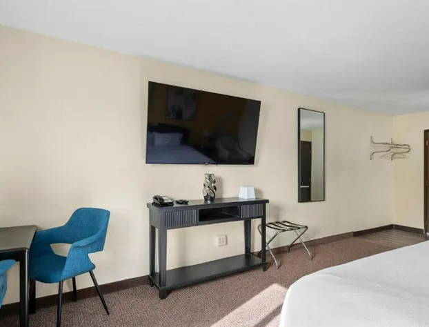StayInn - Grand Forks hotel detail image 2