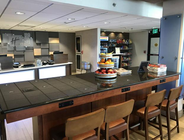 Holiday Inn Express Memphis Medical Center Midtown by IHG hotel detail image 3