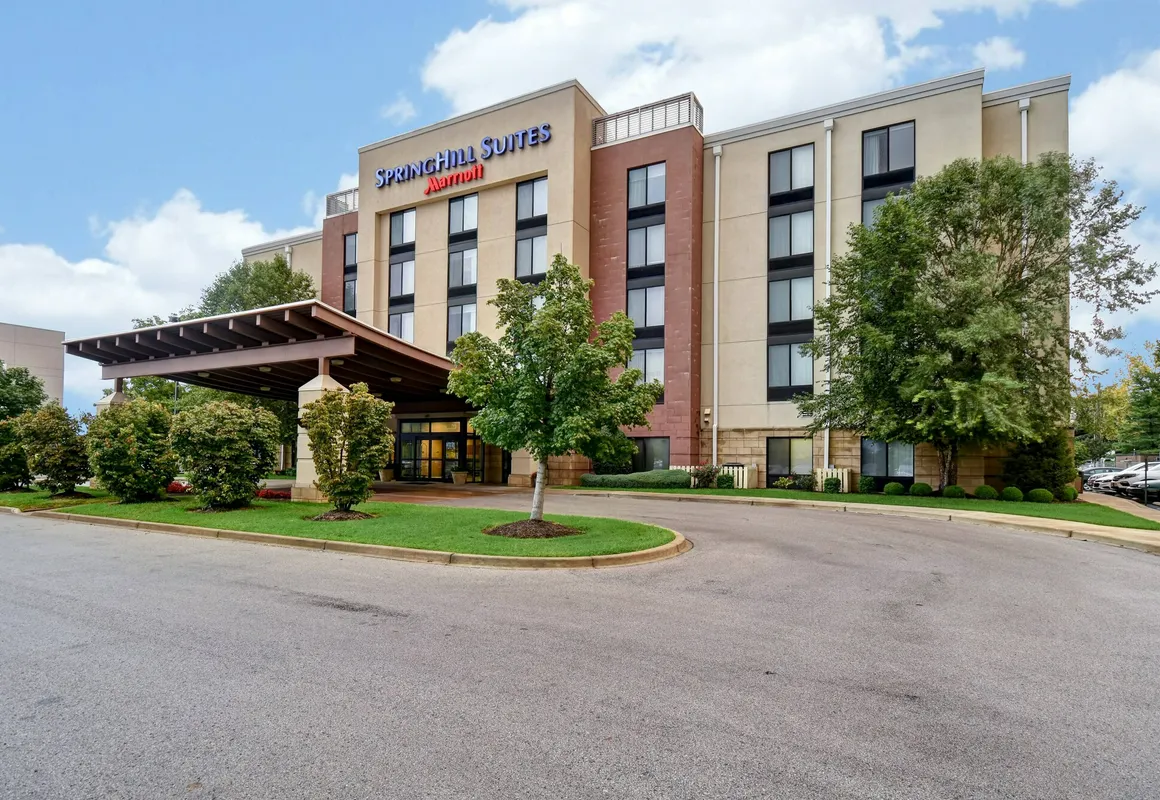 Springhill Suites by Marriott Louisville Airport hotel hero