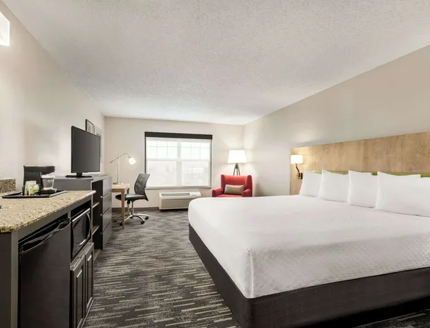 Country Inn & Suites by Radisson, Boise West - Meridian hotel detail image 1