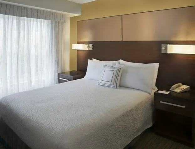 Cambridge Suites Mississauga hotel detail image 4