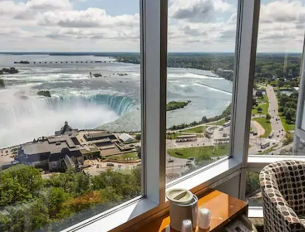 Oakes Hotel Overlooking the Falls hotel detail image 3