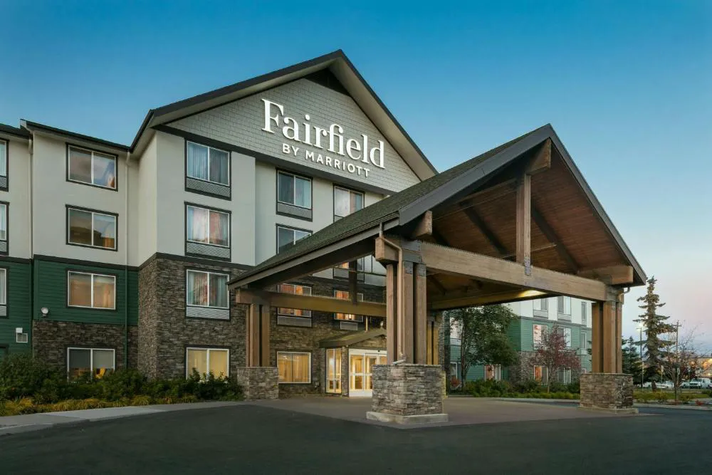 Fairfield Inn and Suites by Marriott Anchorage hotel hero