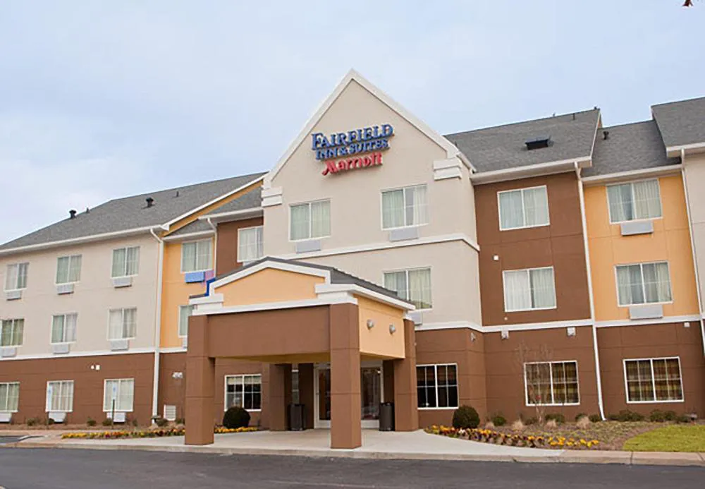 Fairfield Inn & Suites by Marriott Memphis East/Galleria hotel hero