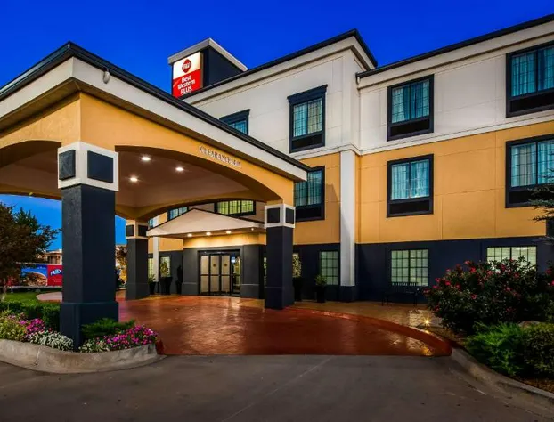 Best Western Plus Barsana Hotel & Suites hotel detail image 1