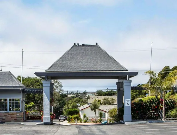 Blu Pacific Hotel hotel detail image 4