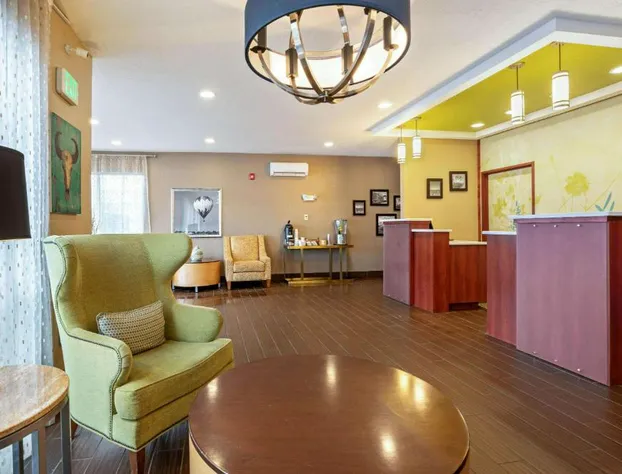 La Quinta Inn & Suites by Wyndham Boise Airport hotel detail image 3