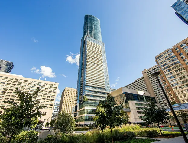 Canada Suites on Bay hotel detail image 1