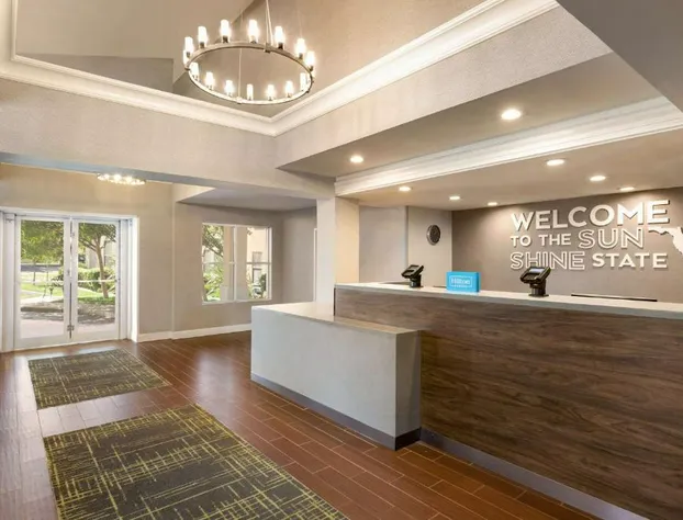 Hampton Inn & Suites Ft. Lauderdale Arpt/South Cruise Port hotel detail image 4