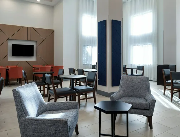 Holiday Inn Express & Suites Midwest by IHG hotel detail image 3