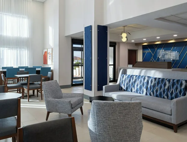 Holiday Inn Express & Suites Midwest by IHG hotel detail image 4