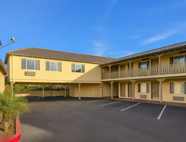 El Castell Motel hotel detail image 4