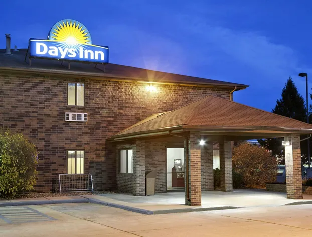 Days Inn by Wyndham Grand Forks Columbia Mall hotel detail image 1