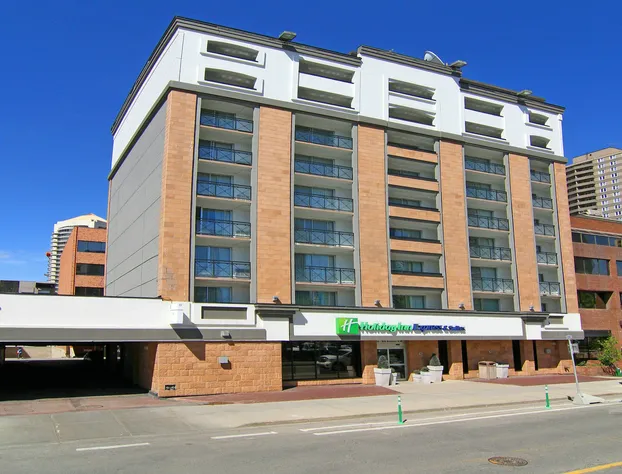 Holiday Inn Express Hotel & Suites Calgary by IHG hotel detail image 4