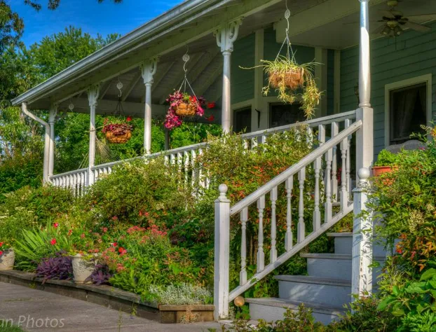 Blue Mountain Mist Country Inn & Spa hotel detail image 3