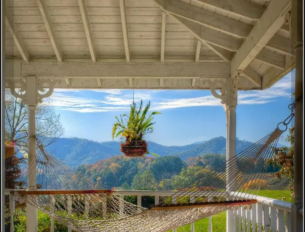 Blue Mountain Mist Country Inn & Spa hotel detail image 4