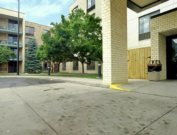 Best Western East Towne Suites hotel detail image 1