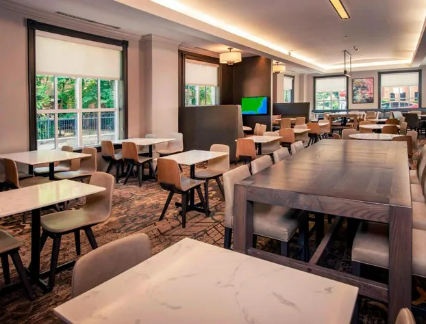 Residence Inn Alexandria Old Town/Duke Street by Marriott hotel detail image 3