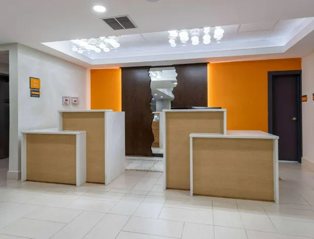 La Quinta Inn & Suites by Wyndham Augusta/Fort Eisenhower hotel detail image 2