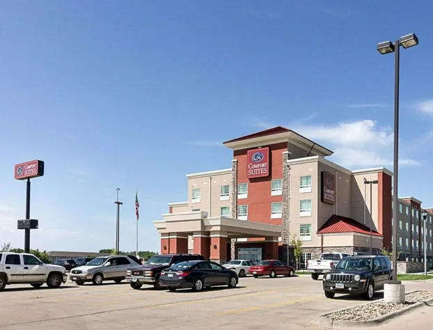 Comfort Suites Minot South hotel detail image 2