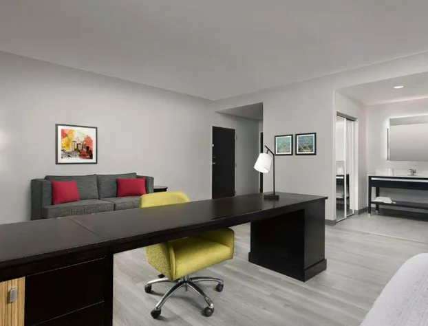 Hampton Inn & Suites El Paso/East hotel detail image 4