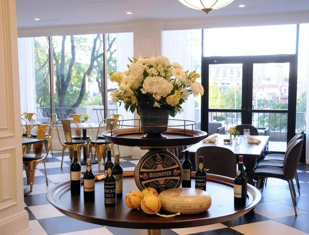 InterContinental Kansas City at The Plaza by IHG hotel detail image 3