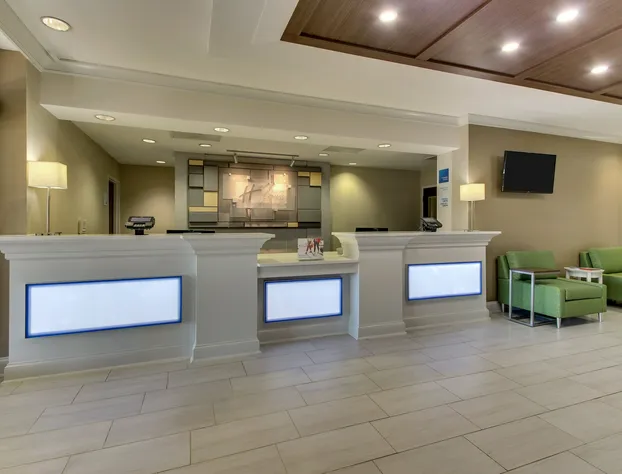 Holiday Inn Express & Suites Columbus – Fort Benning Maingate by IHG hotel detail image 4