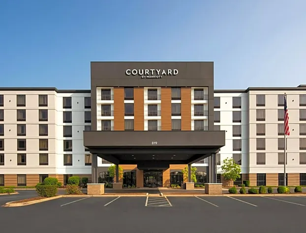 Courtyard by Marriott Louisville Airport hotel detail image 4