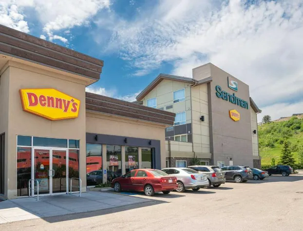 Sandman Hotel & Suites Calgary South hotel detail image 2