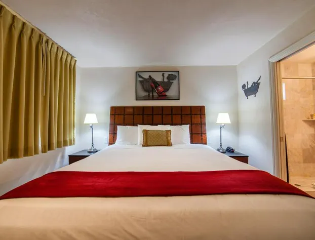 Vendange Carmel Inn & Suites hotel detail image 3