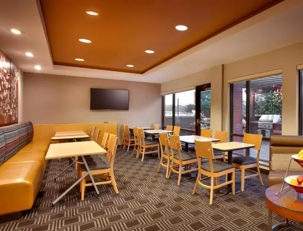 TownePlace Suites by Marriott Omaha West hotel detail image 3