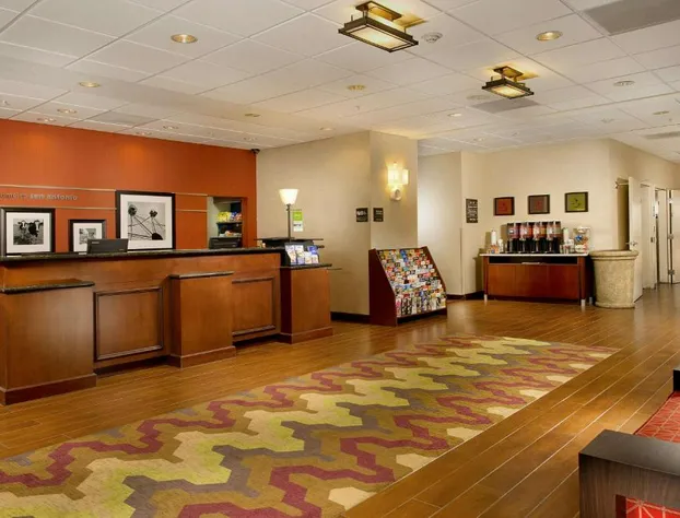 Hampton Inn & Suites San Antonio-Airport hotel detail image 4